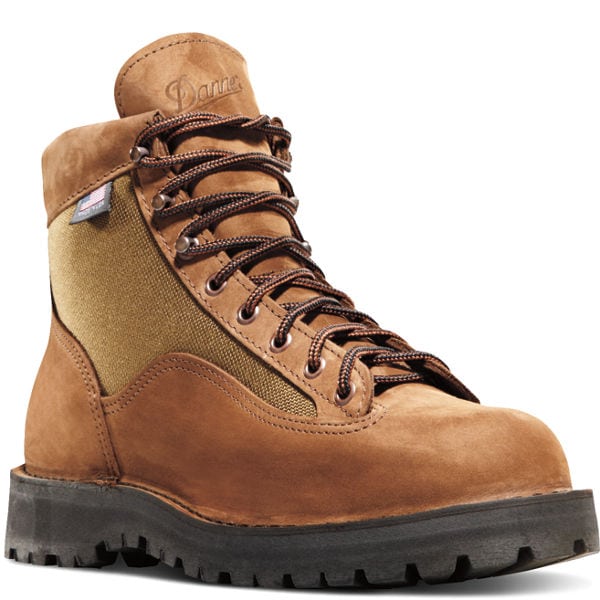 hiking boots, montreal fashion, montreal stores, montreal entertainment, montrealgotstyle